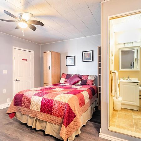 Bayside Cottage Rentals Port Rowan 외부 사진