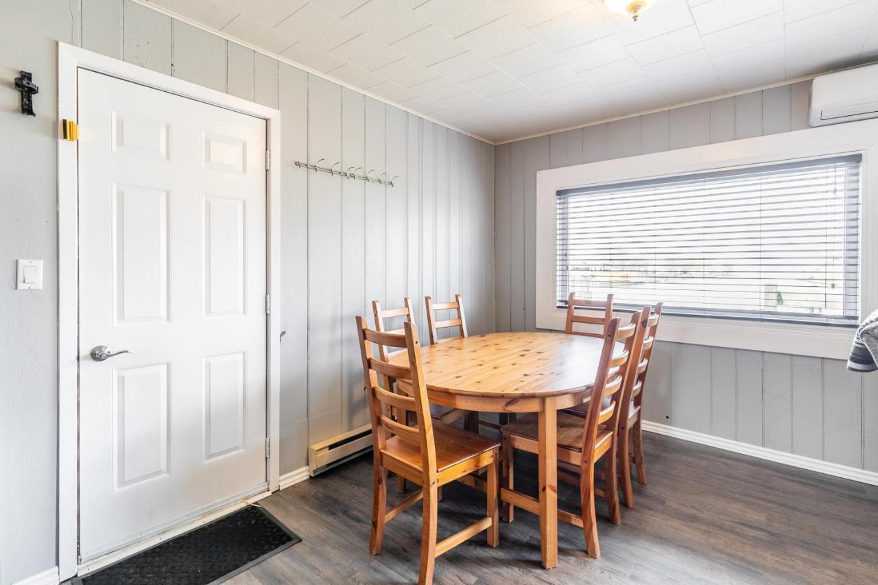 Bayside Cottage Rentals Port Rowan 외부 사진