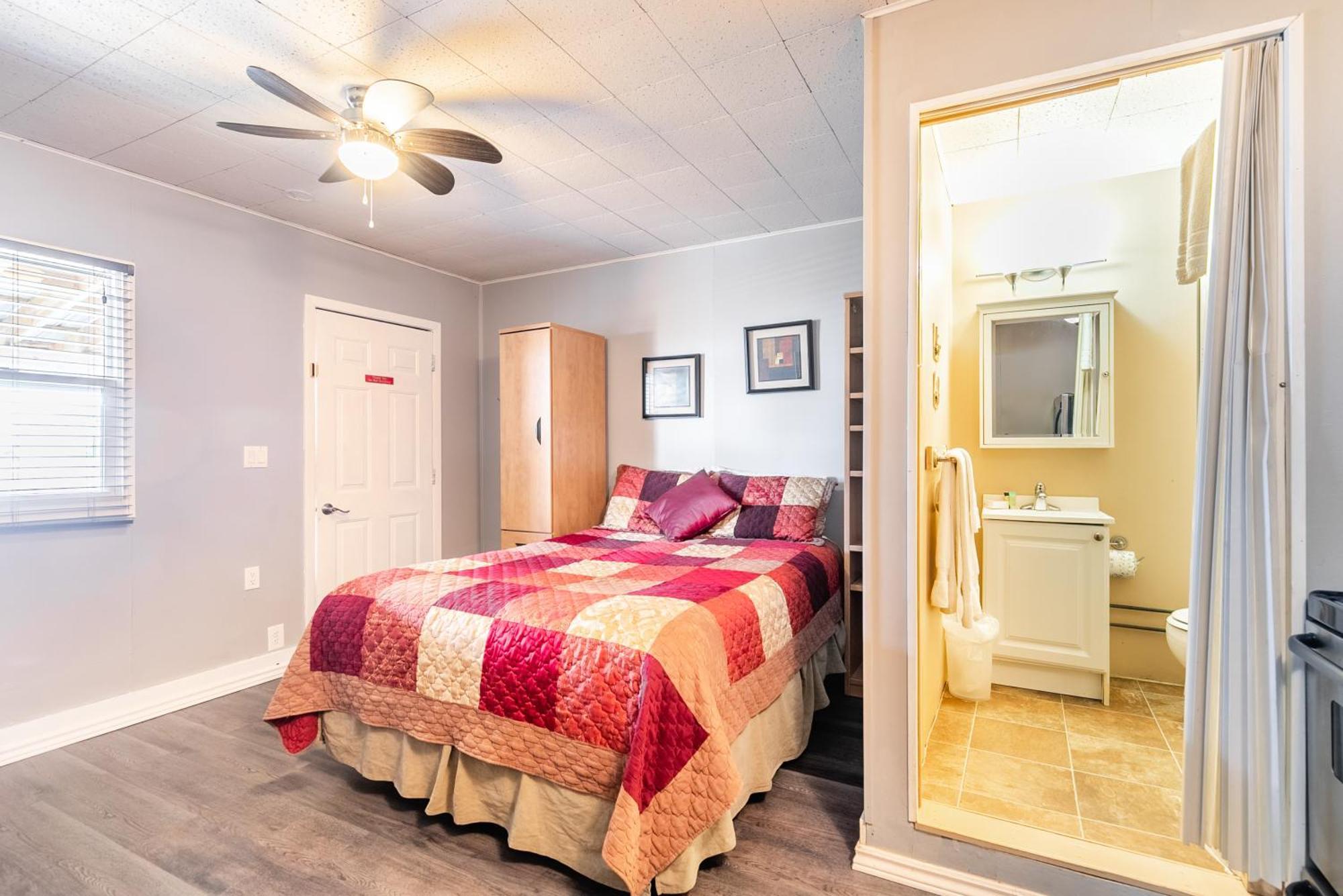 Bayside Cottage Rentals Port Rowan 외부 사진